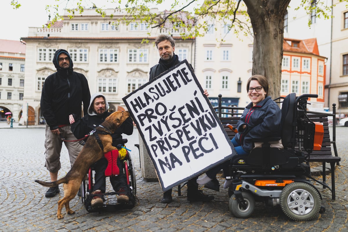 Neziskové organizace mění svět i zákony: Co se podařilo prosadit v roce 2024?