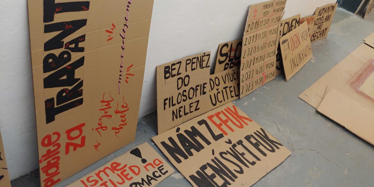Stávka a protest vysokých škol. Konec levné práce na univerzitách, hlásí iniciativa Hodina pravdy