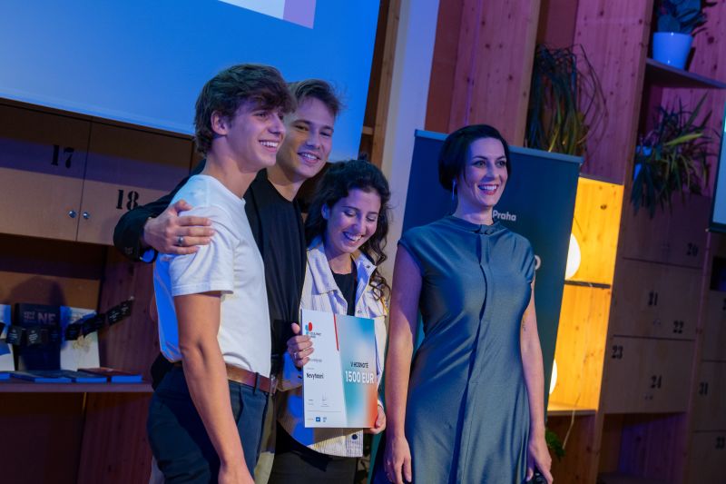Péče o handicapované, prevence vyhoření nebo holubi ve městech: známe oceněné projekty v rámci Social Impact Award