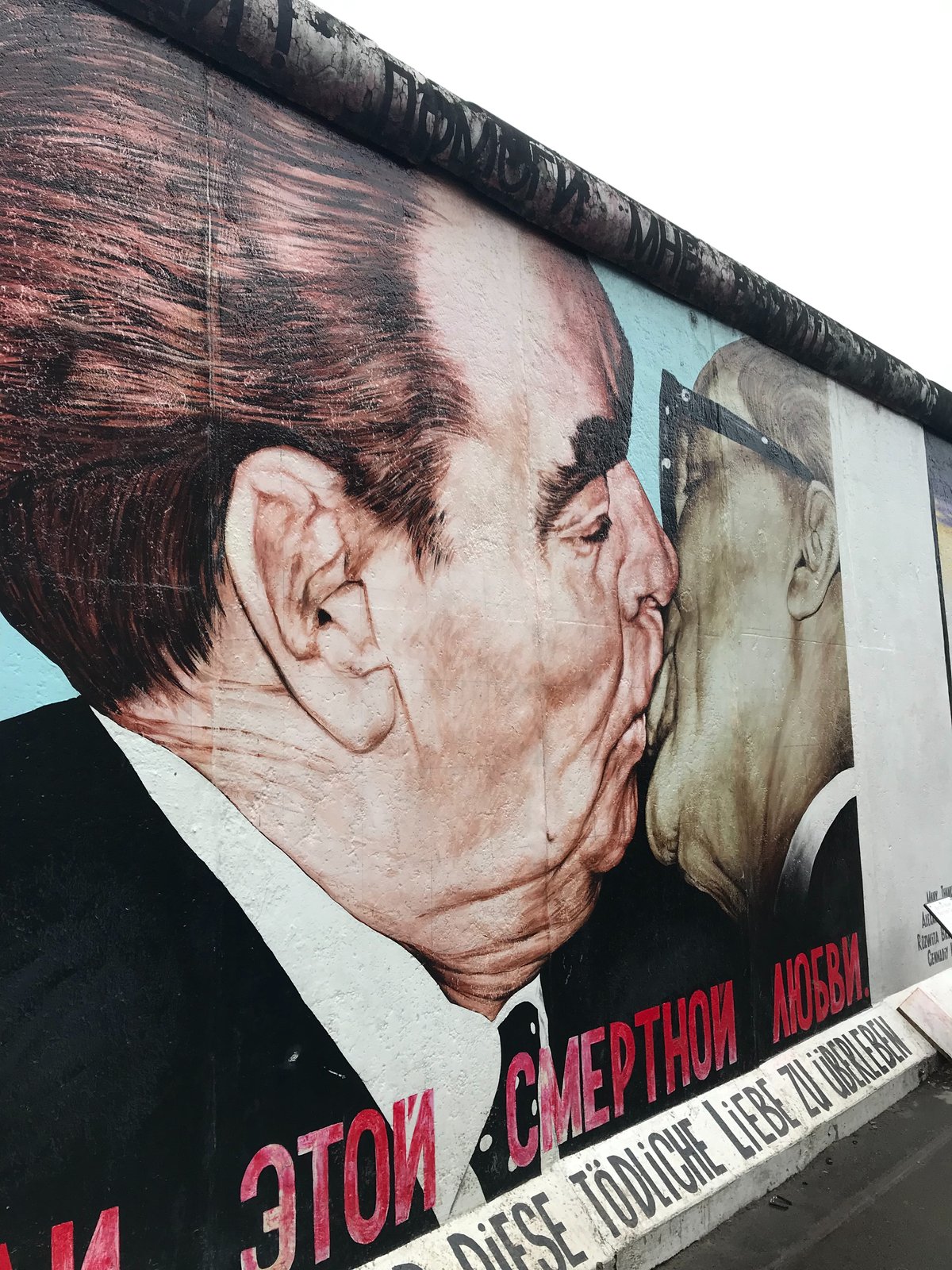 Kdo má být na blacklistu „politických neziskovek“?