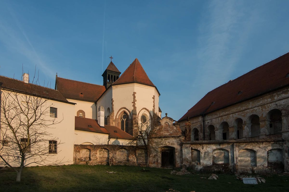 Tomáš Blaha z kláštera Porta coeli: Rád se kochám švestkovým sadem nad rybníkem