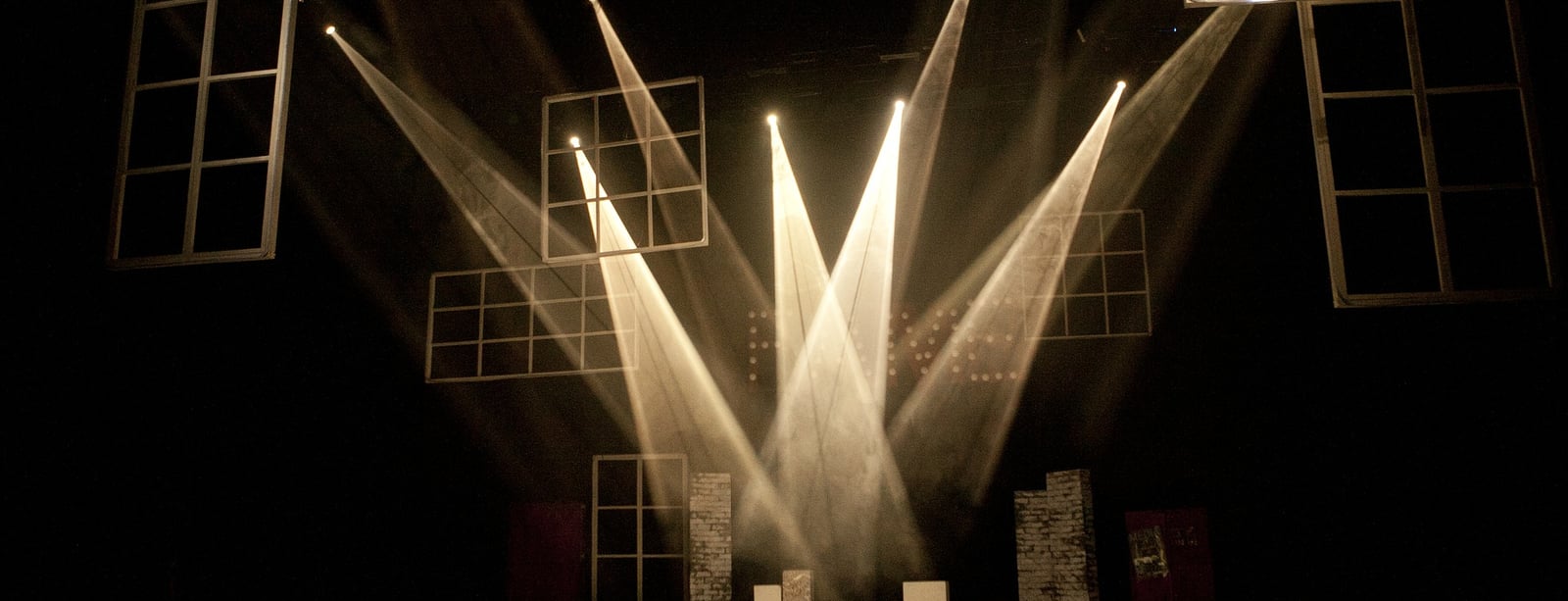 theatre-430552_1920.jpg