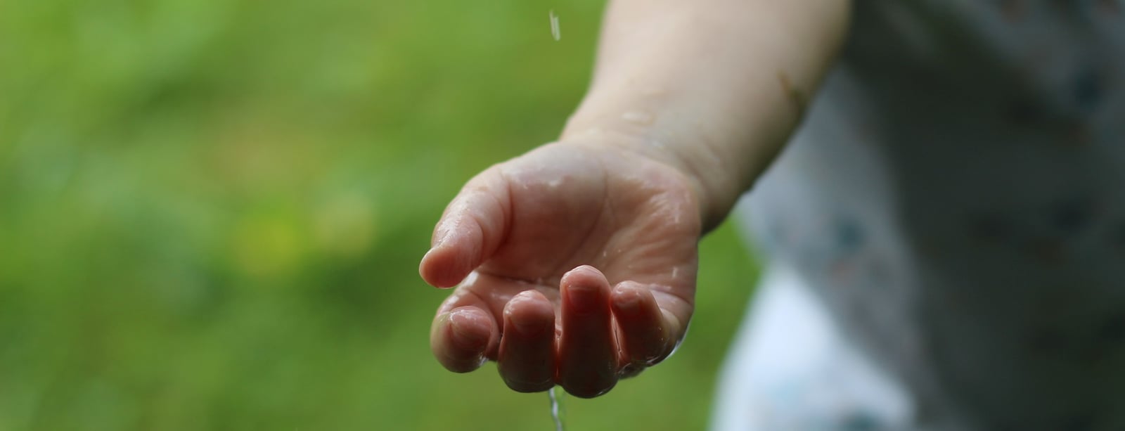rain-gfdabe75cf_1920.jpg