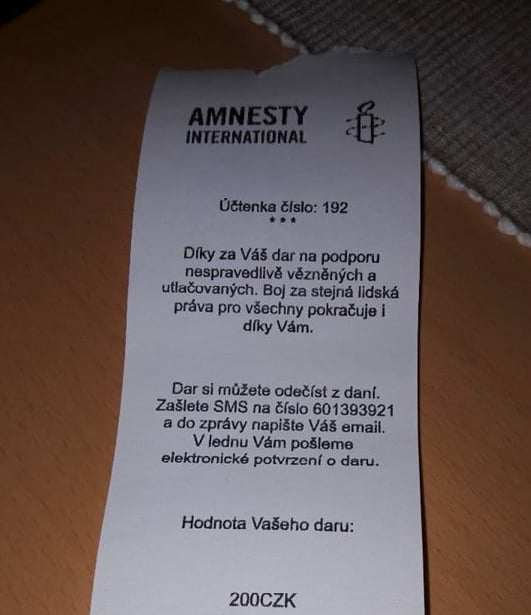 Vygenerovaný lístek z platebního terminálu. Zdroj: Amnesty International