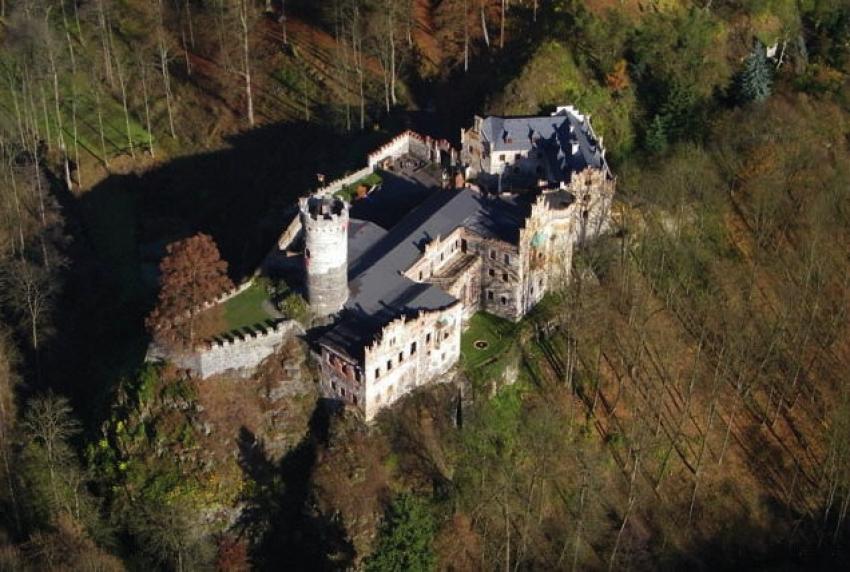 Horní hrad je opravdu krásný romantický objekt, není to však tak dávno, co měl opravdu namále. Foto: Horní hrad, o.p.s.