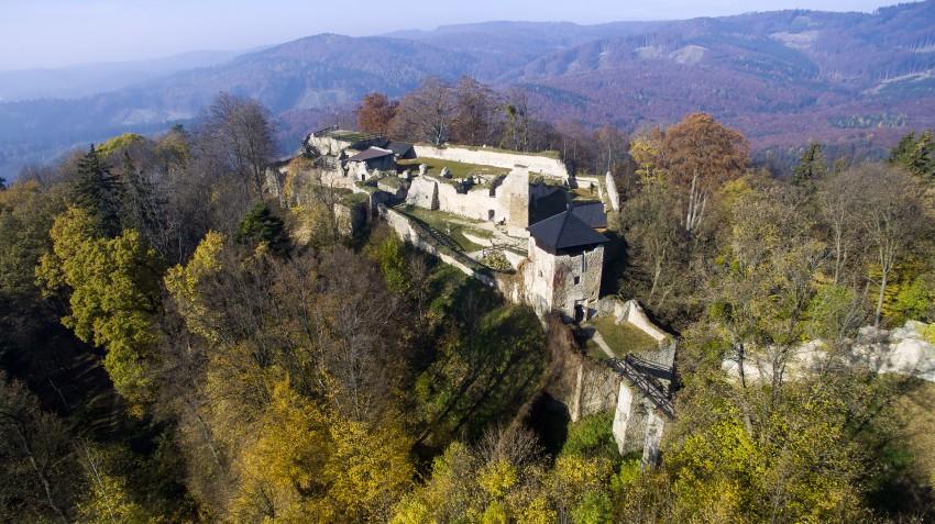 Hrad Lukov - jedna z památek, kde to díky neziskovce opět žije. Foto: Sdružení historických sídel Čech, Moravy a Slezka