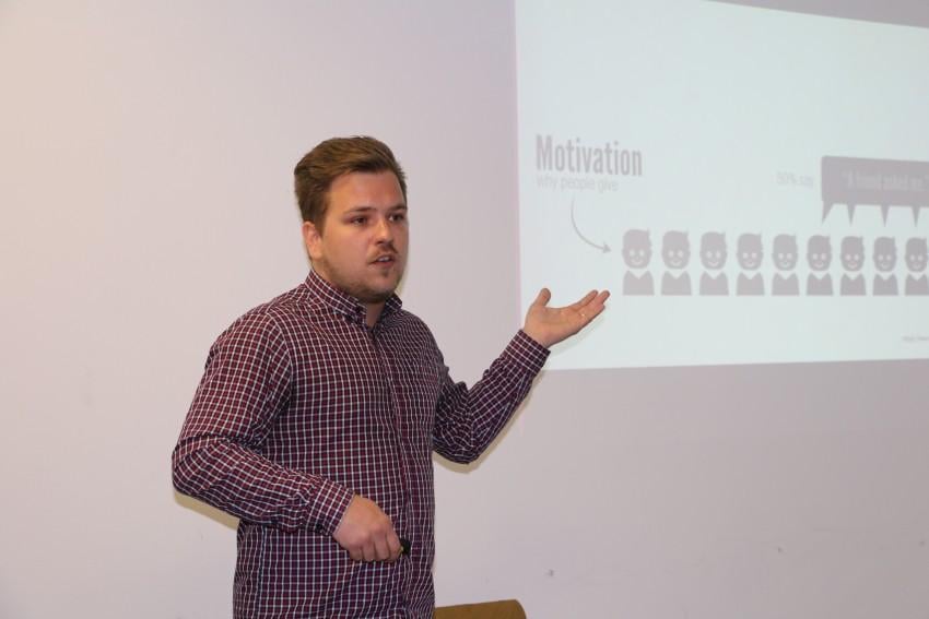 Lukáš Hejna ze Sdružení Via prozradil, že hnacím motorem peer-2-peer fundraisingu není organizace, ale jednotlivec. Foto: Nadace Neziskovky.cz